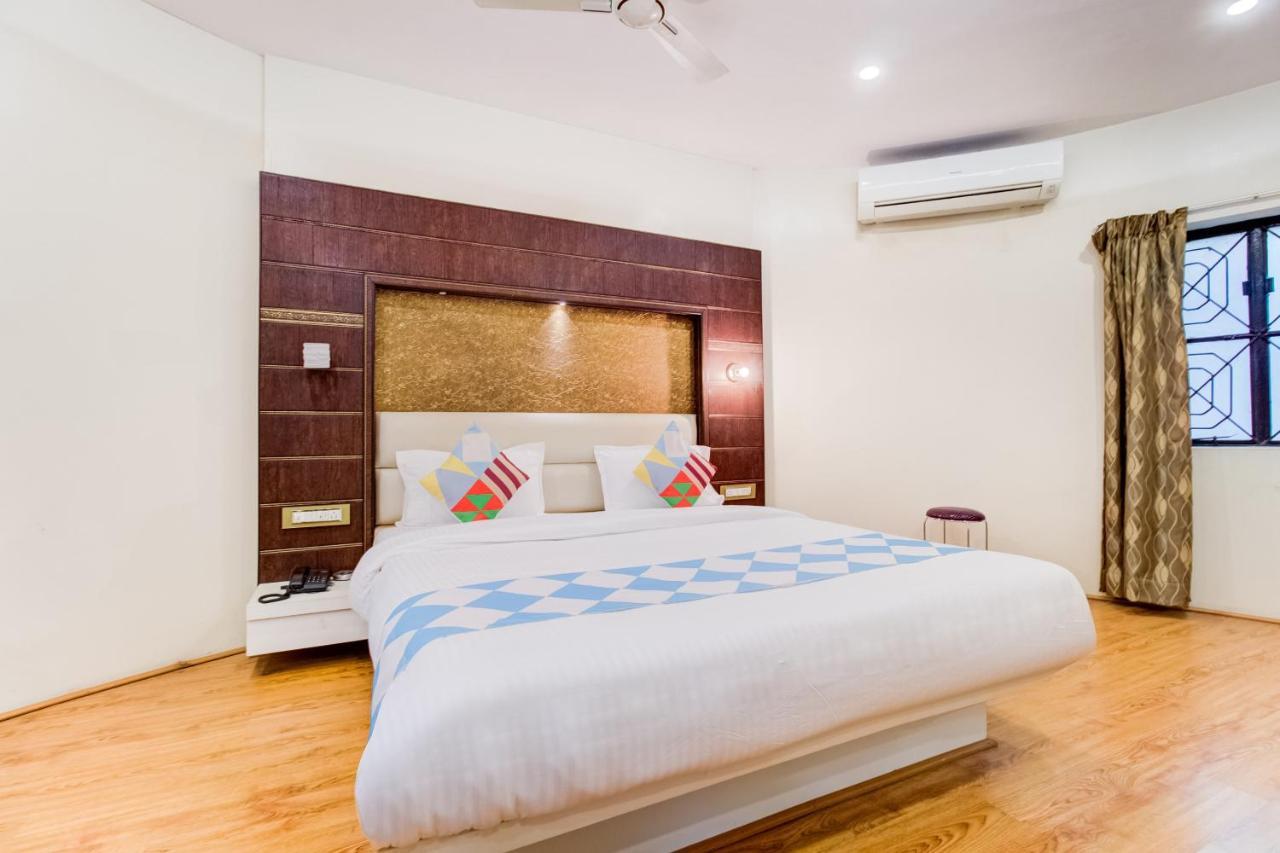 Hotel Tapovan Нашик Екстер'єр фото