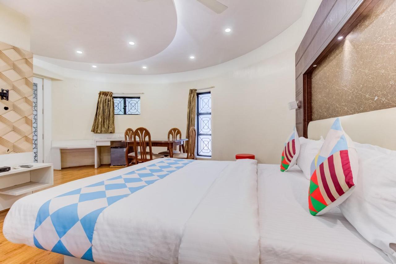 Hotel Tapovan Нашик Екстер'єр фото